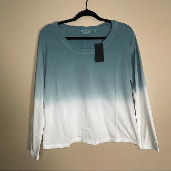 Candace Cameron Bure Tops - Candace Cameron Bure Long Sleeve Ombre XXS